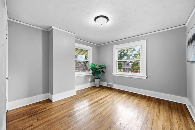 516 Forest Drive SE, Cedar Rapids, IA 52403