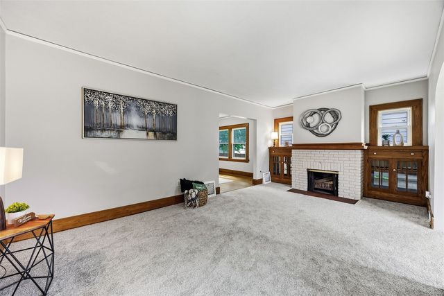 516 Forest Drive SE, Cedar Rapids, IA 52403