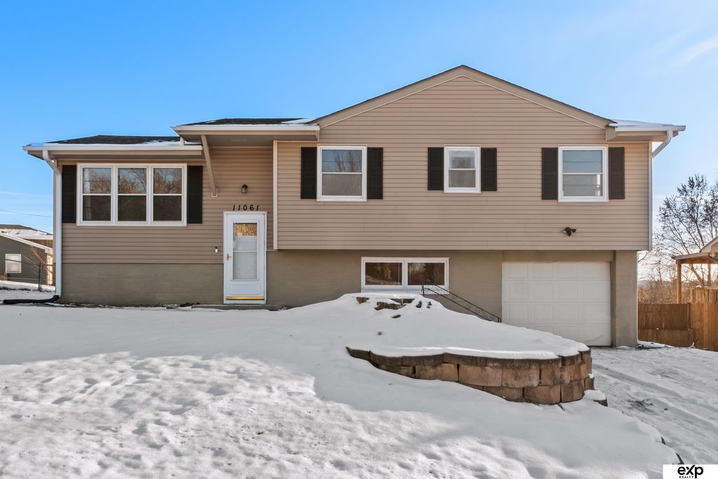 11061 Decatur Street, Omaha, NE 68154