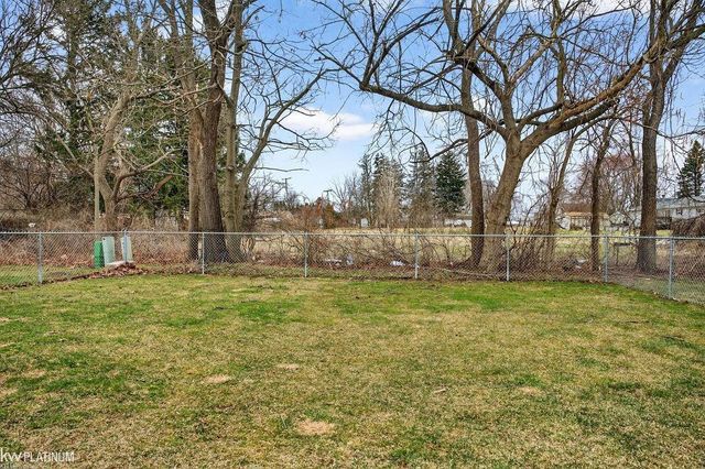 23440 Grandy Street, Clinton Township, MI 48035