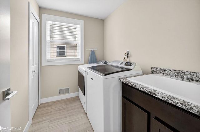 23440 Grandy Street, Clinton Township, MI 48035