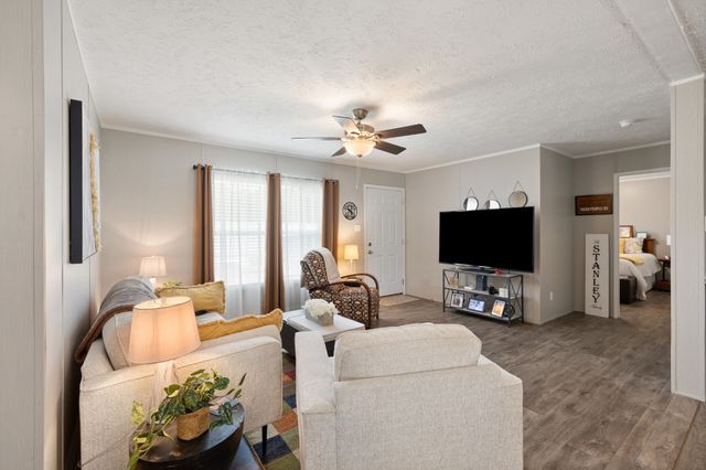 3592 Mahaley Rd, Chapel Hill, TN 37034