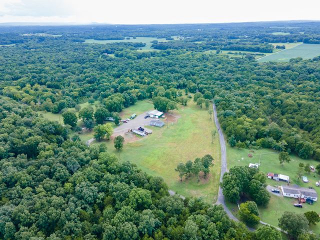 3592 Mahaley Rd, Chapel Hill, TN 37034