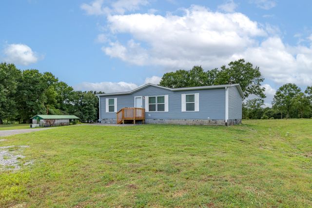 3592 Mahaley Rd, Chapel Hill, TN 37034