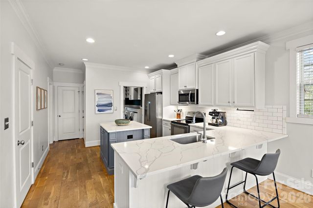 2325 Barry Street, Charlotte, NC 28205