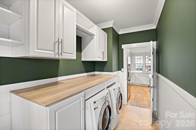 2325 Barry Street, Charlotte, NC 28205