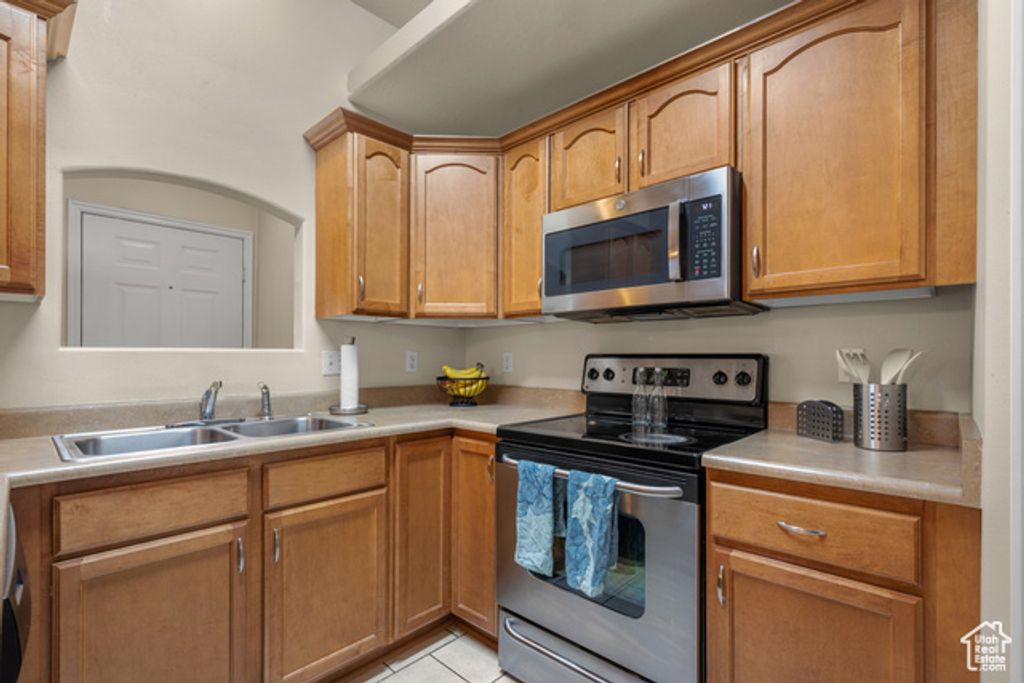 Image 11 of property listing at 929 W 670 S #9, Pleasant Grove, UT 84062