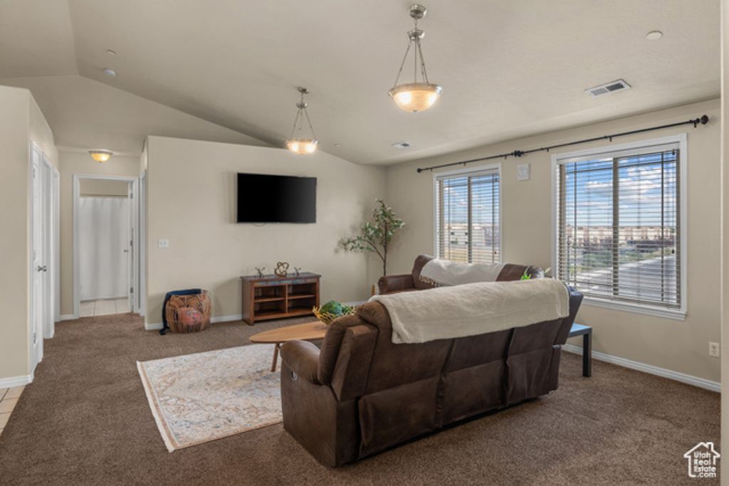 Image 14 of property listing at 929 W 670 S #9, Pleasant Grove, UT 84062