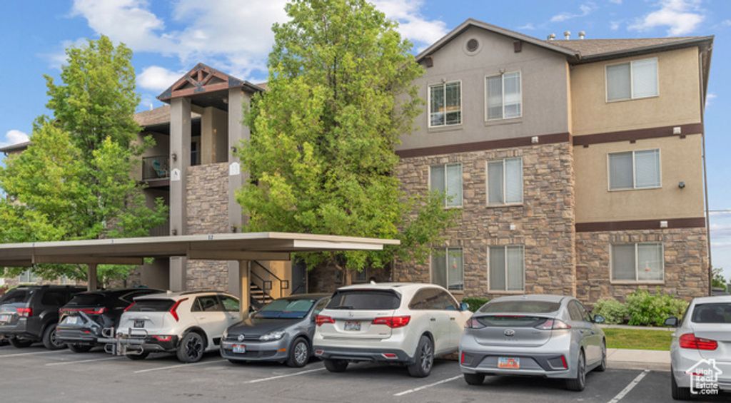Image 24 of property listing at 929 W 670 S #9, Pleasant Grove, UT 84062