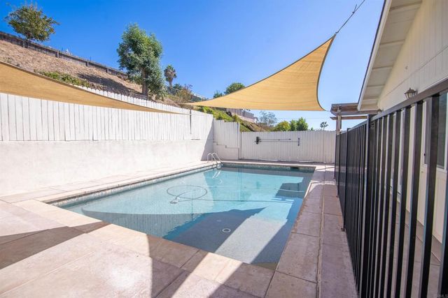 13553 Carriage Road, Poway, CA 92064