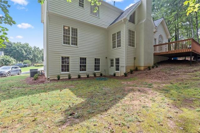 140 Lambdin Lane, Alpharetta, GA 30022