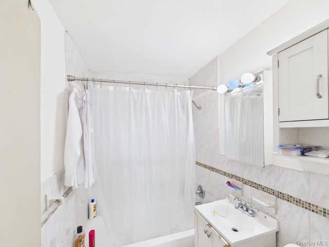 1256 Allerton Avenue, Bronx, NY 10469