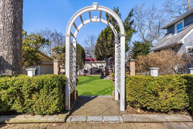 58 Kingston Avenue, Yonkers, NY 10701