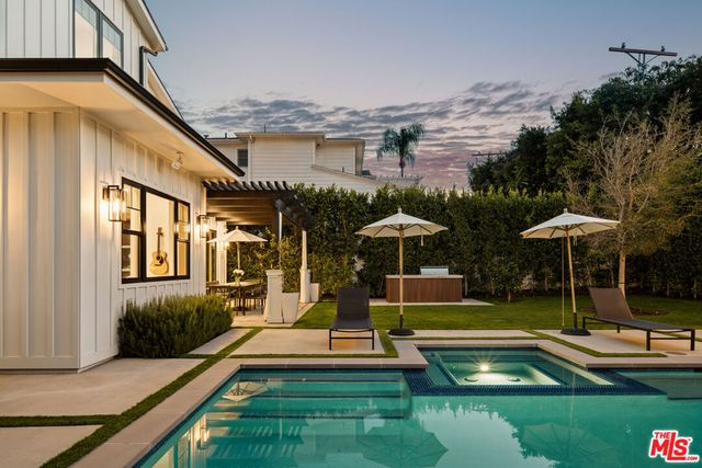 4163 Sunnyslope Avenue, Sherman Oaks, CA 91423