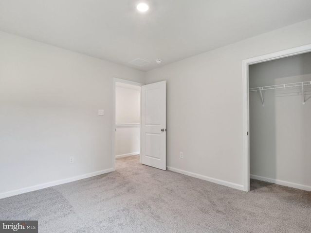 202 GLENMORE LN, Keswick, VA 22947