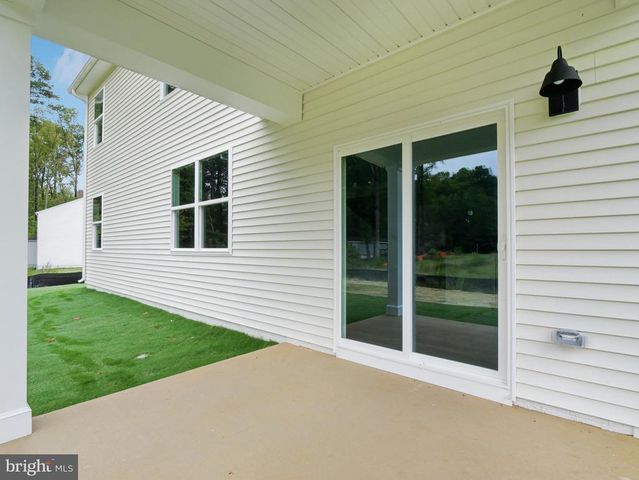 202 GLENMORE LN, Keswick, VA 22947