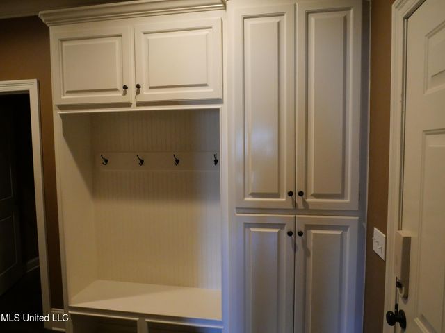 406 Bullock Circle, Richland, MS 39218