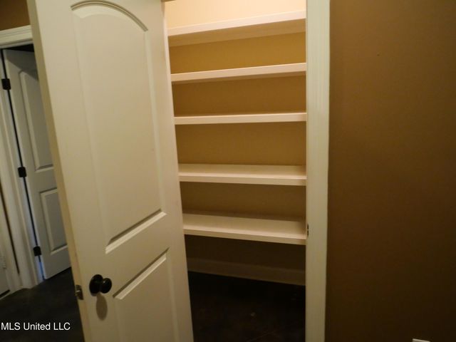 406 Bullock Circle, Richland, MS 39218