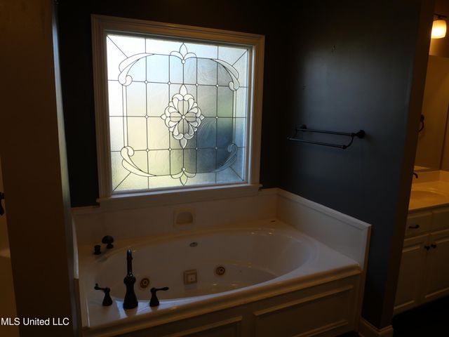 406 Bullock Circle, Richland, MS 39218