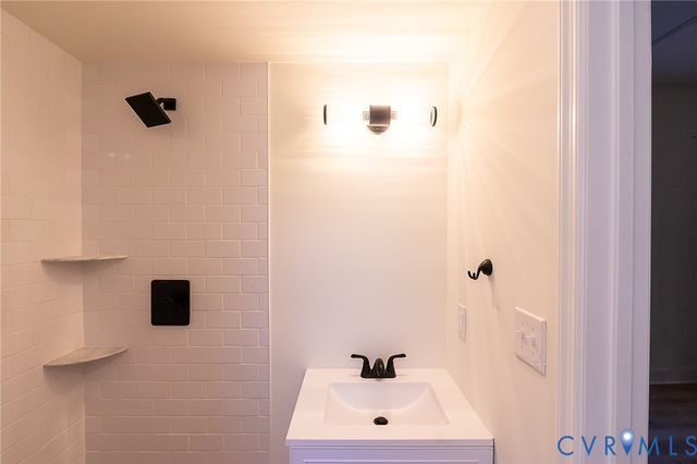 2813 Burfoot St, Richmond, VA 23224