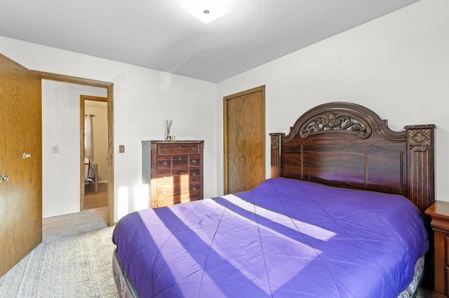 2904 Silver Lake Court NE, Saint Anthony, MN 55421