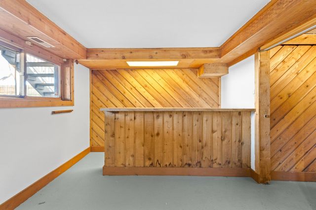 2904 Silver Lake Court NE, Saint Anthony, MN 55421