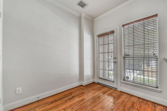 326 Malone Street, Houston, TX 77007
