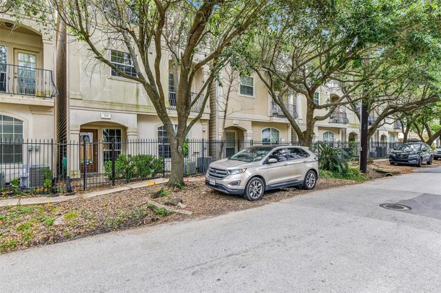 326 Malone Street, Houston, TX 77007