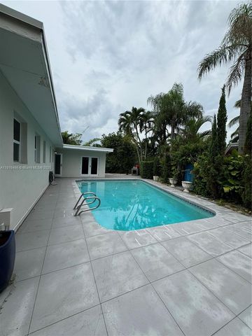 2075 S Hibiscus Dr, North Miami, FL 33181