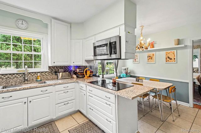 1813 Lincoln Drive, Flint, MI 48503