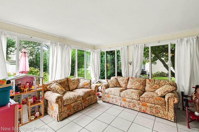 1813 Lincoln Drive, Flint, MI 48503