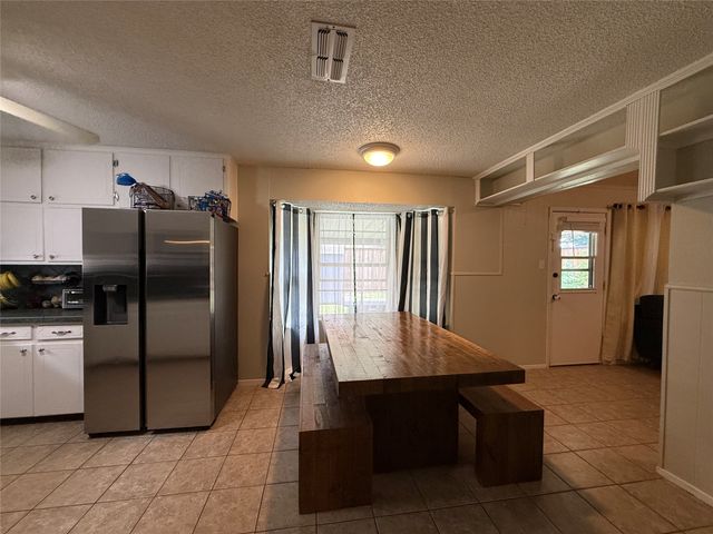 6425 Old Mill Circle, Watauga, TX 76148