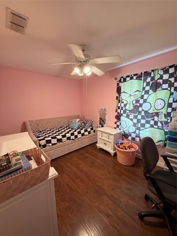 6425 Old Mill Circle, Watauga, TX 76148