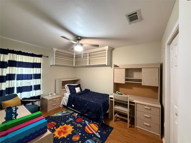 6425 Old Mill Circle, Watauga, TX 76148