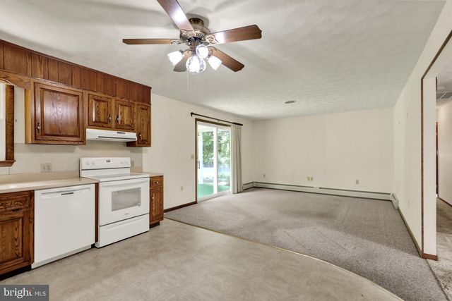 812 SYCAMORE LN, Lebanon, PA 17046