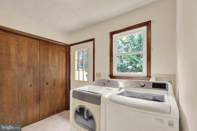 812 SYCAMORE LN, Lebanon, PA 17046