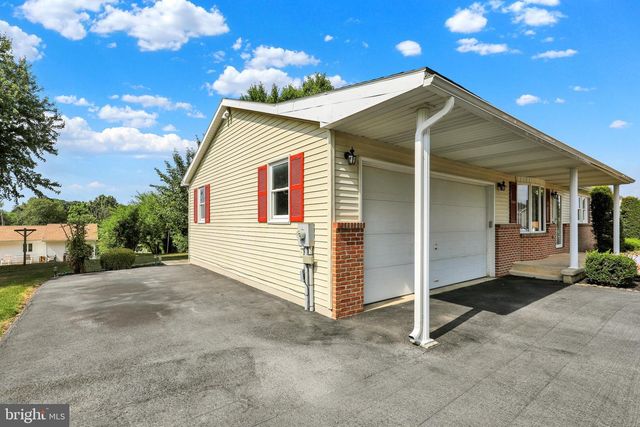 812 SYCAMORE LN, Lebanon, PA 17046