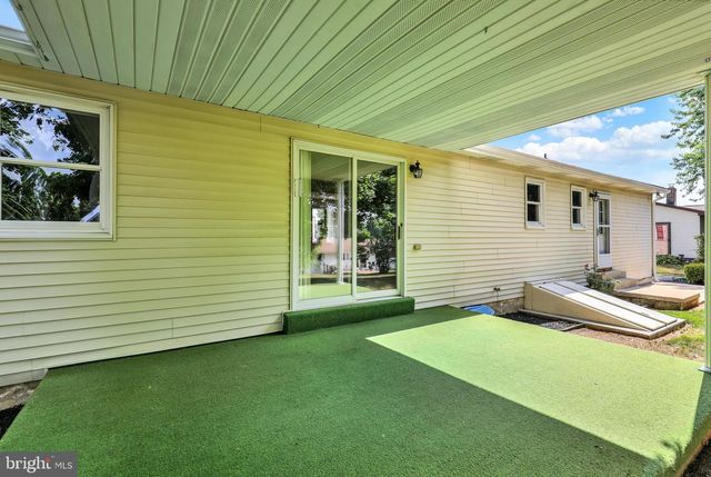 812 SYCAMORE LN, Lebanon, PA 17046