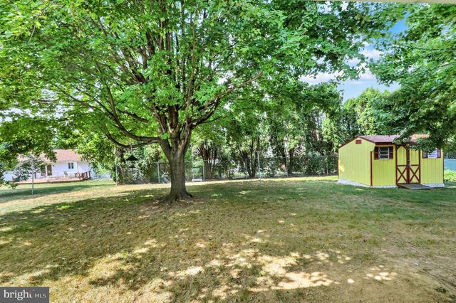 812 SYCAMORE LN, Lebanon, PA 17046