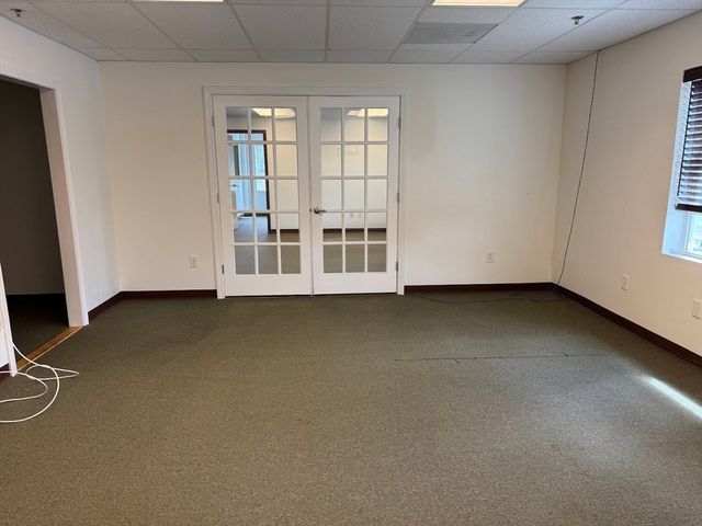 1 Forge Village Road, Groton, MA 01450