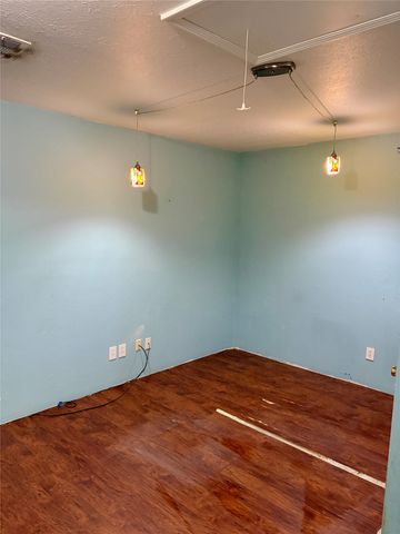 300 W Northern Avenue, Saginaw, TX 76179