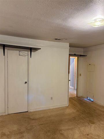 300 W Northern Avenue, Saginaw, TX 76179