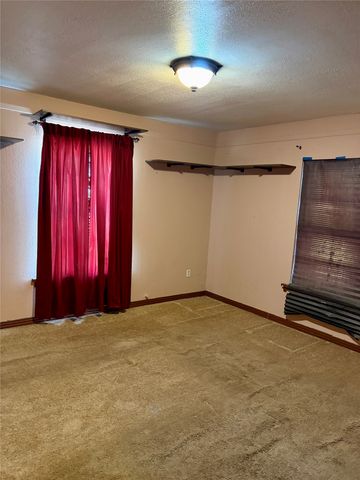 300 W Northern Avenue, Saginaw, TX 76179