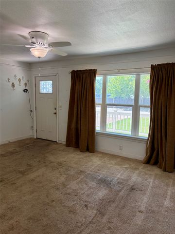 300 W Northern Avenue, Saginaw, TX 76179