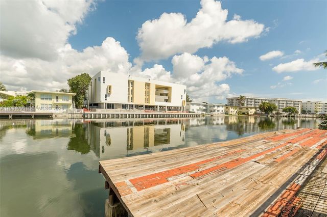 1275 Marseille Dr 35, Miami Beach, FL 33141