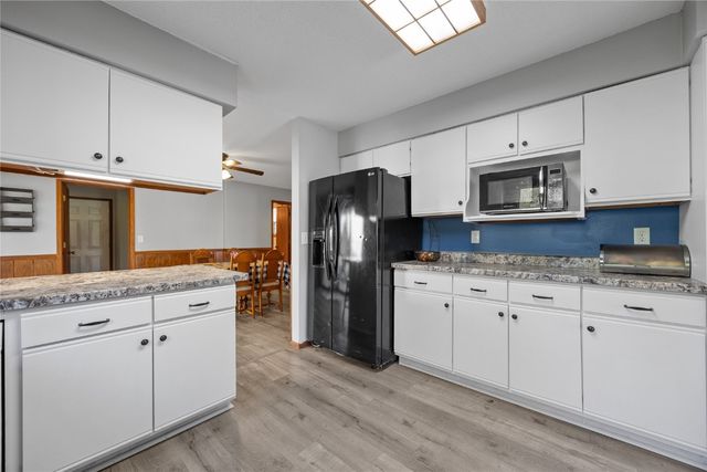 4433 Coventry Lane NE, Cedar Rapids, IA 52402