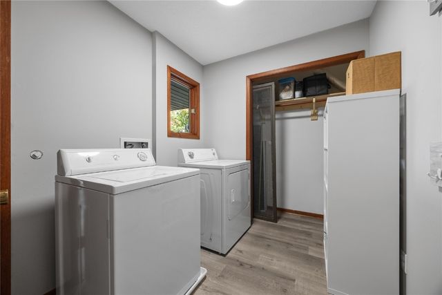 4433 Coventry Lane NE, Cedar Rapids, IA 52402