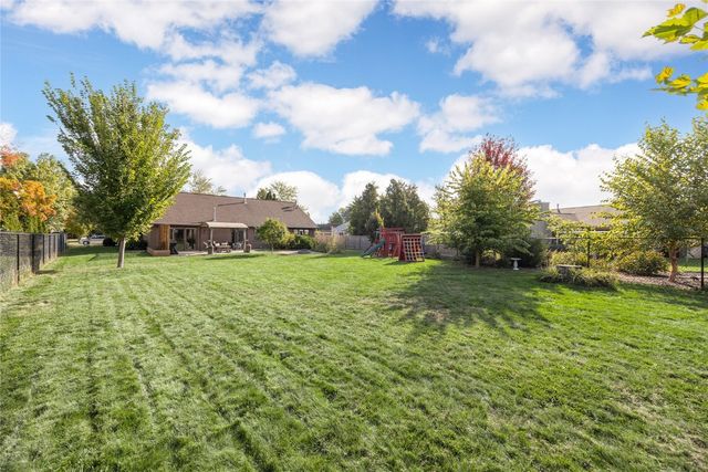 4433 Coventry Lane NE, Cedar Rapids, IA 52402