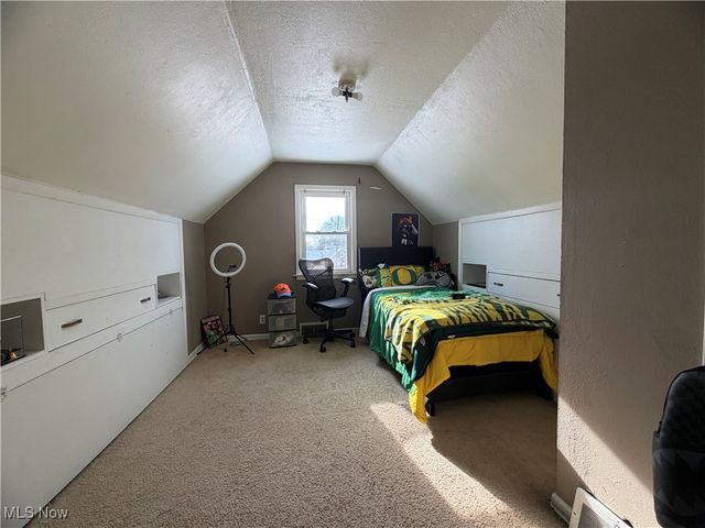 329 37th Street NW, Canton, OH 44709