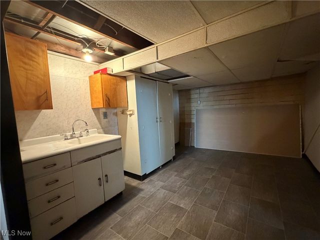 329 37th Street NW, Canton, OH 44709